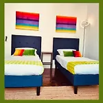 Casa Lux - Rare Find, Prime Location, Historic Gem 아파트