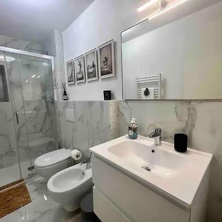 Casa Lux - Rare Find, Prime Location, Historic Gem Rapallo